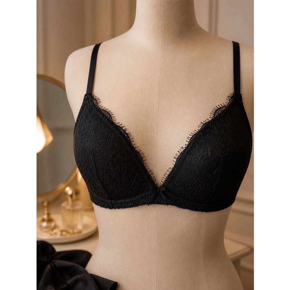 BLACK PADDED NO WIRE DREAM ANGELS BRA SIZE 32DD VICTORIA’S SECRET EUC